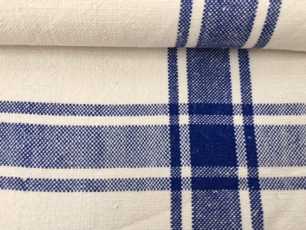 großes Leinen-Handtuch blau. Leinen-Tischläufer, Badetuch