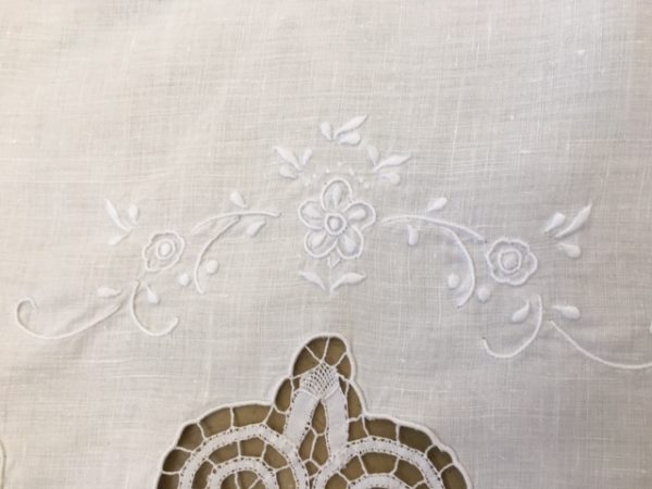 Tischdecke mit Spitze | 1189 – Bild 3