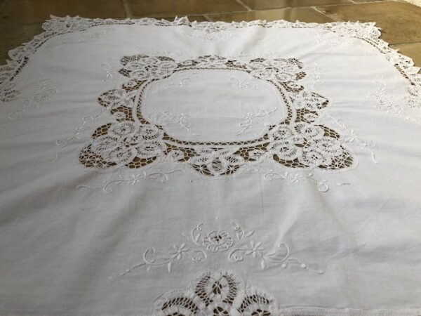 Exquisite Mitteldecke | 2347 – Bild 3