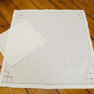 Mitteldecke mit 12 Servietten | 2503